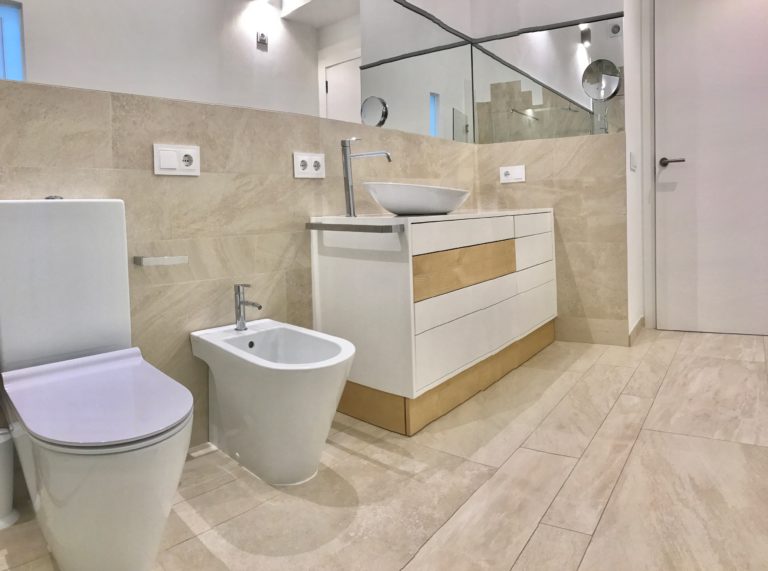 1-azulejos_perales_reforma_baño_principal_azulejo_moderno__online_valencia_marazzi_bañera_argenta_ceramica