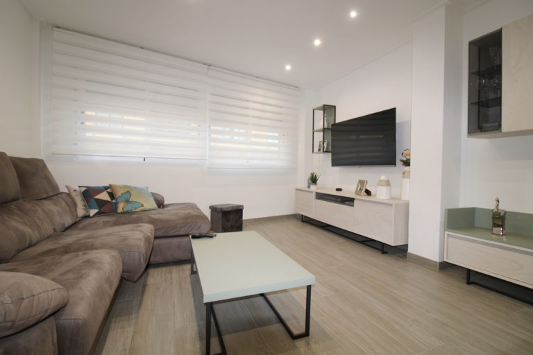 1-azulejos_perales_reforma_vivienda_baño_principal_azulejo_moderno__online_valencia_marazzi_escalera_peldaños_porcelanico_comprar_fiora_precio