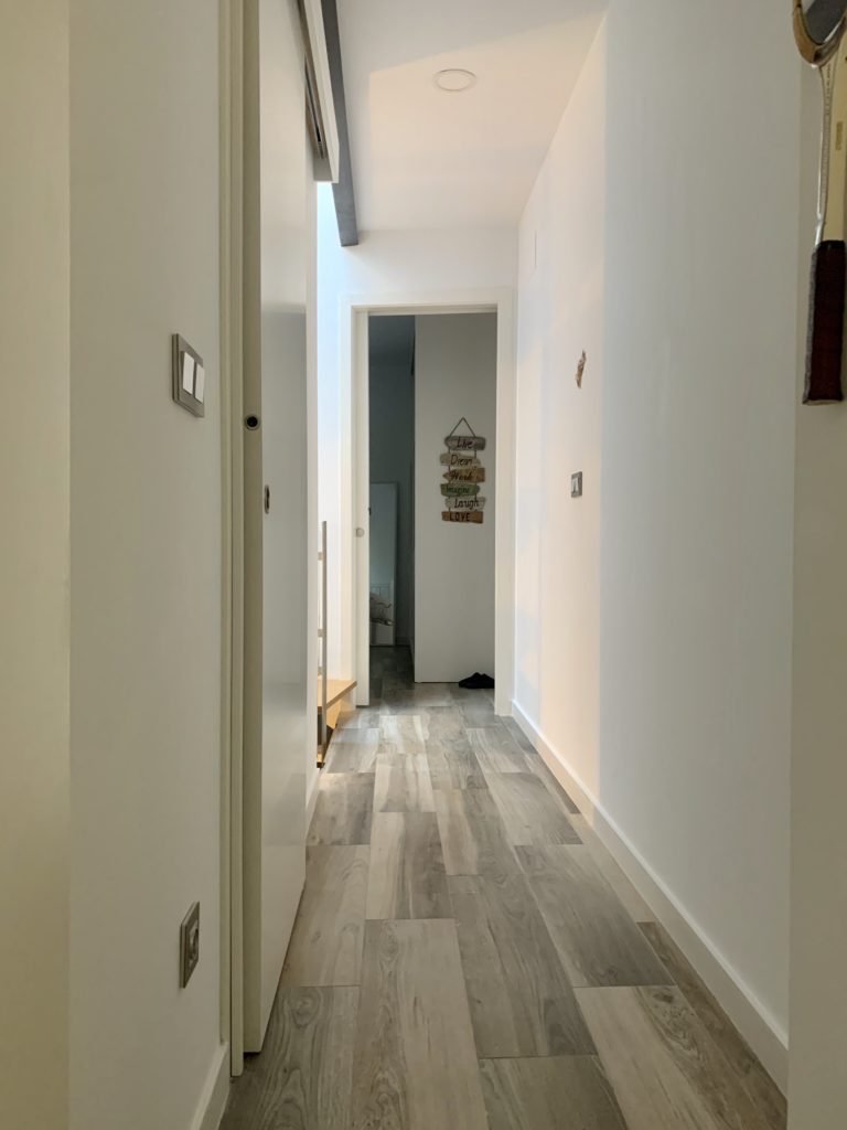 16-azulejos_perales_reforma_vivienda_baño_principal_azulejo_moderno__online_valencia_marazzi_terraza_escalera_peldaños_porcelanico_comprar_precio_powder_sand