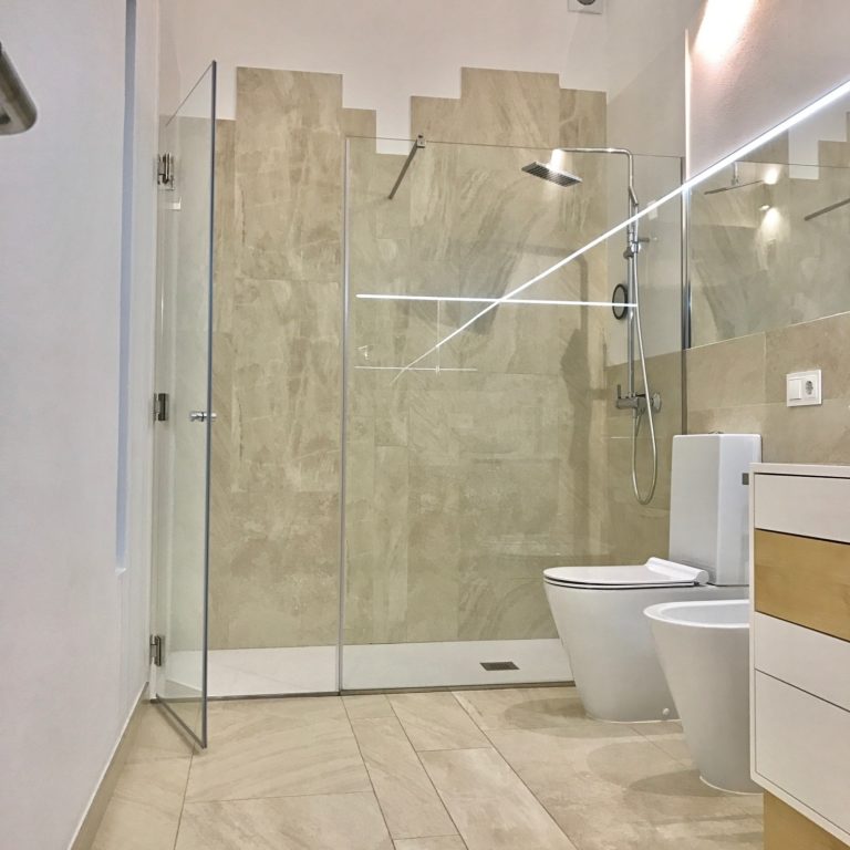 2-azulejos_perales_reforma_baño_principal_azulejo_moderno__online_valencia_marazzi_bañera_argenta_ceramica