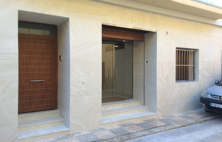 Fachada_guadassuar_horno_efecto_piedra_azulejos_perales_01